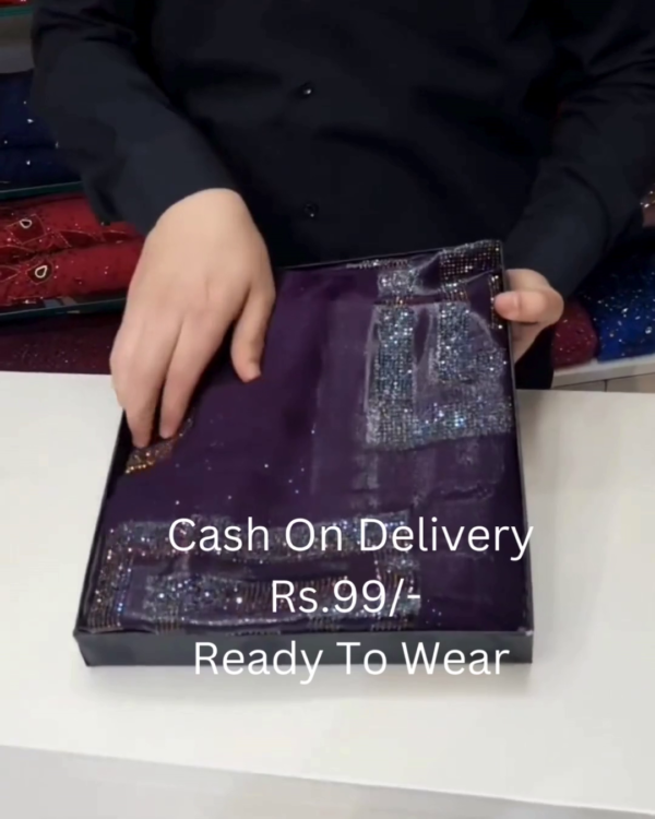 5009-2.png Midnight Noir Shimmer Saree with Iridescent Geometric Artistry