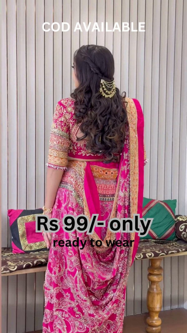 5046-1.png Majestic Fuchsia Silk Saree with Traditional Zari Borders